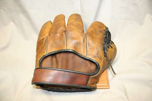 Goldsmith The Snare Back